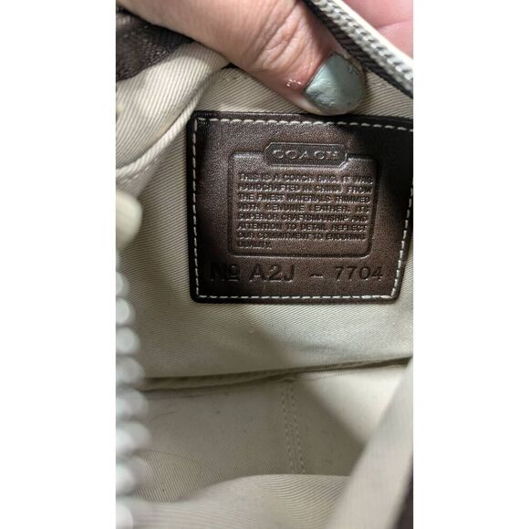 Coach Y2K Demi-Hampton Striped Multicolor Baguette Shoulder Bag. - Picture 7 of 7